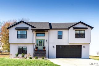 7164 Saint James Road SE, Edwardsville, IL 62025