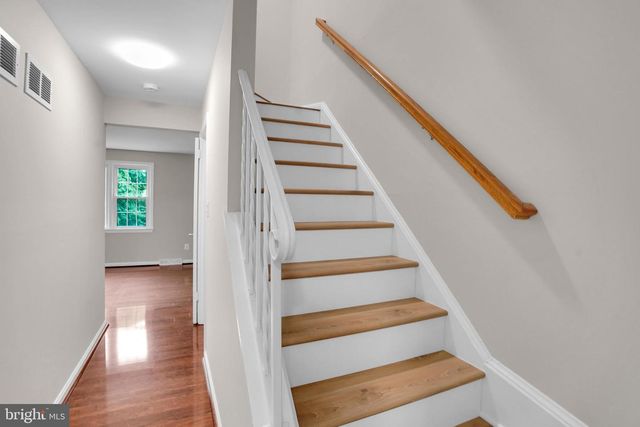9107 BOWLER DR, Fairfax, VA 22031