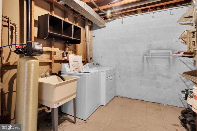 9107 BOWLER DR, Fairfax, VA 22031
