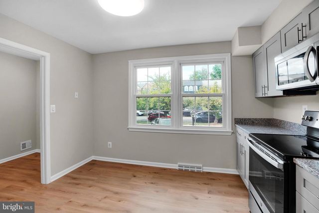 9107 BOWLER DR, Fairfax, VA 22031
