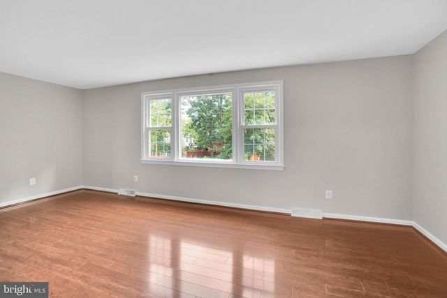 9107 BOWLER DR, Fairfax, VA 22031