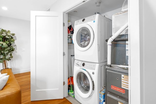 891 E 1st 4, Boston, MA 02127