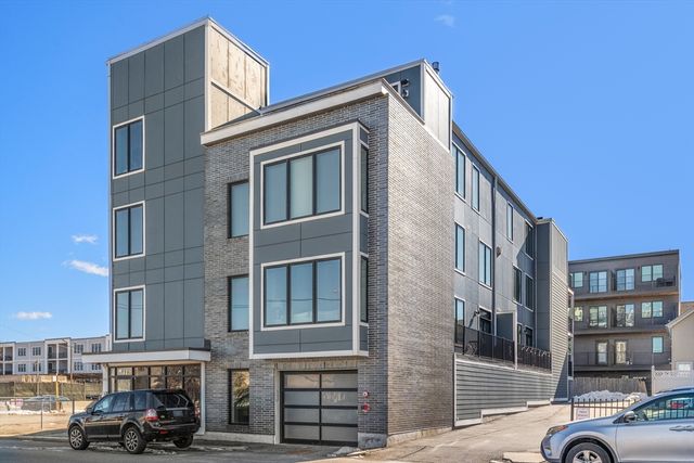 891 E 1st 4, Boston, MA 02127