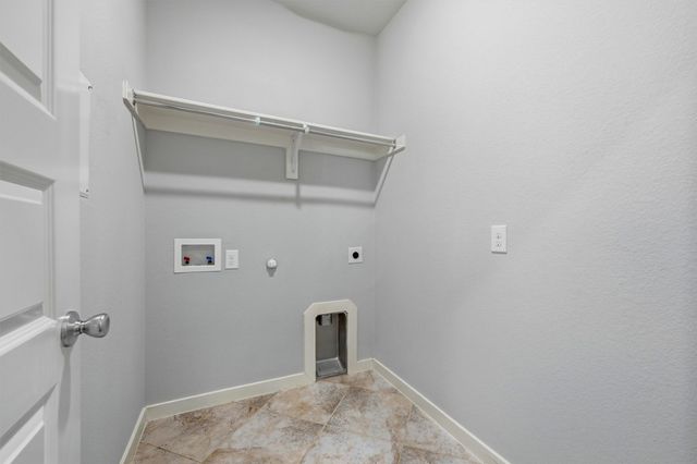 3813 Iron Ore Drive, Denison, TX 75020