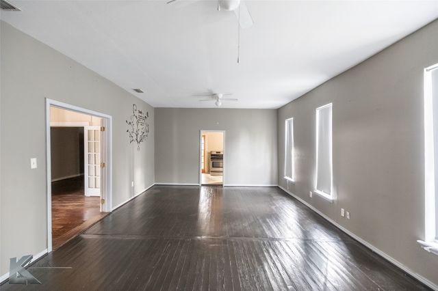 141 W 3rd Street, Baird, TX 79504