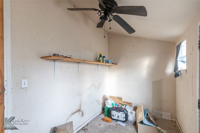 141 W 3rd Street, Baird, TX 79504