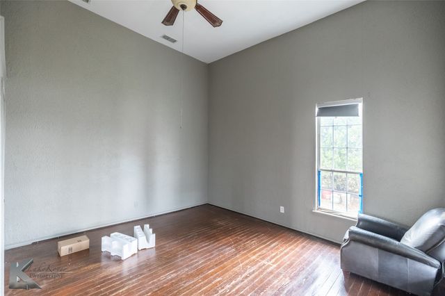 141 W 3rd Street, Baird, TX 79504