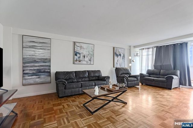 90 Prospect Avenue 7A, Hackensack, NJ 07601