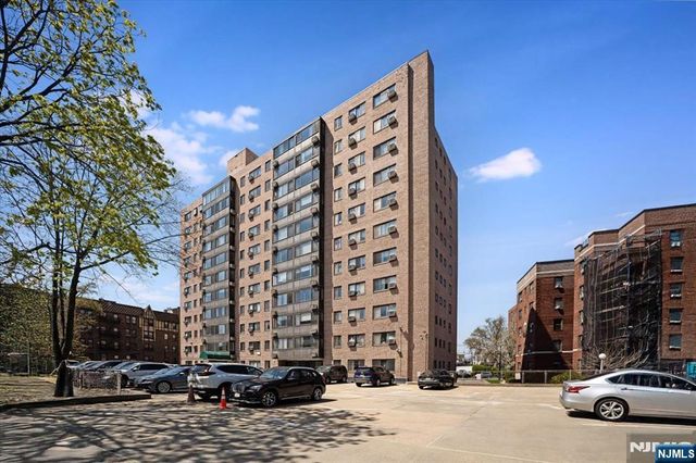 90 Prospect Avenue 7A, Hackensack, NJ 07601