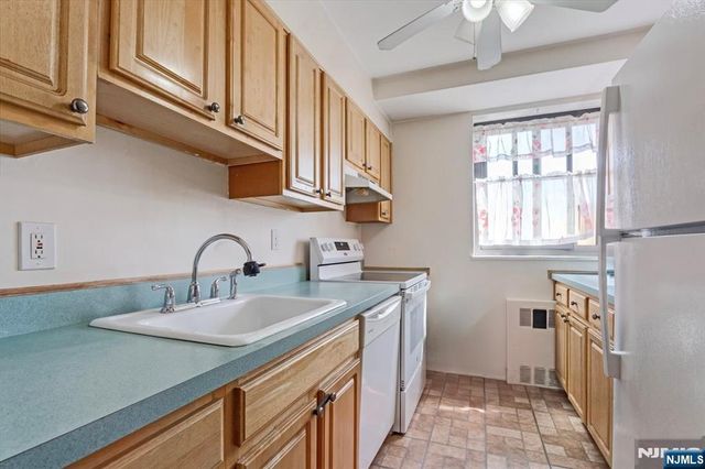 90 Prospect Avenue 7A, Hackensack, NJ 07601