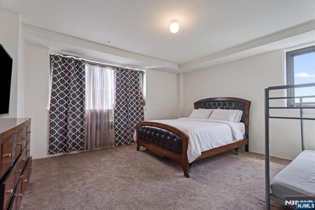 90 Prospect Avenue 7A, Hackensack, NJ 07601