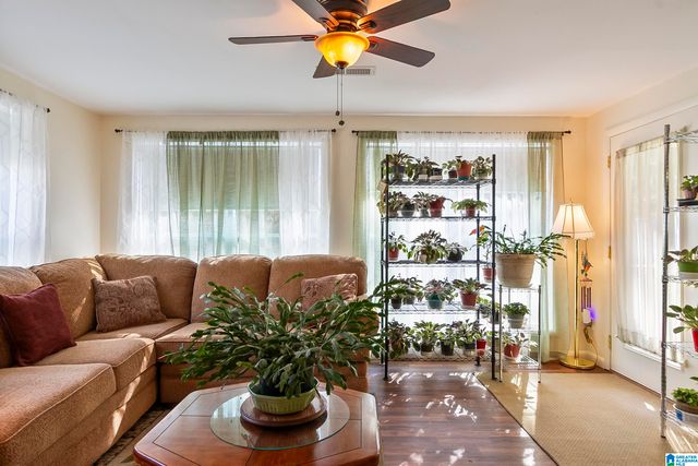 1901 COUNTY ROAD 83, Berry, AL 35546