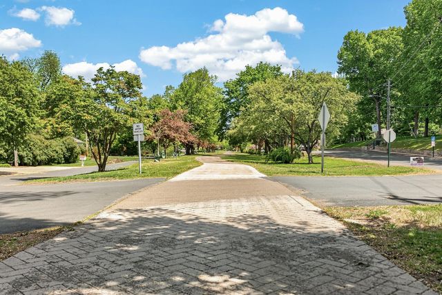 3114X Brooks Lane, Wayzata, MN 55391