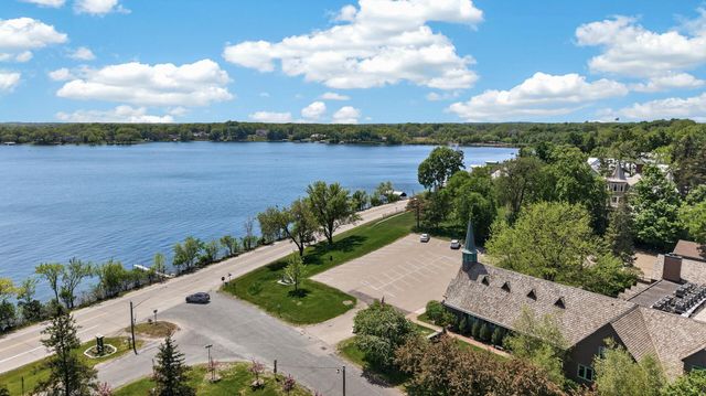 3114X Brooks Lane, Wayzata, MN 55391