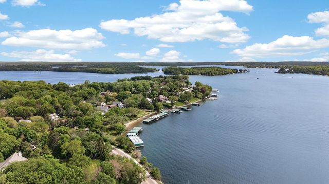3114X Brooks Lane, Wayzata, MN 55391