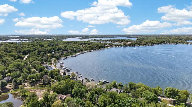 3114X Brooks Lane, Wayzata, MN 55391