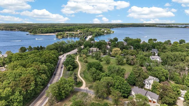3114X Brooks Lane, Wayzata, MN 55391