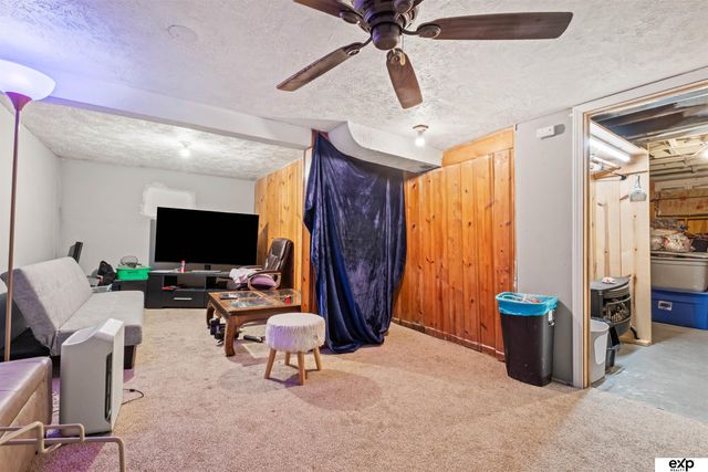 3204 Fontenelle Boulevard, Omaha, NE 68104