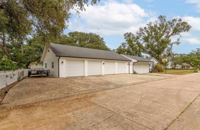 512 Buena Vista Blvd, Houma, LA 70360
