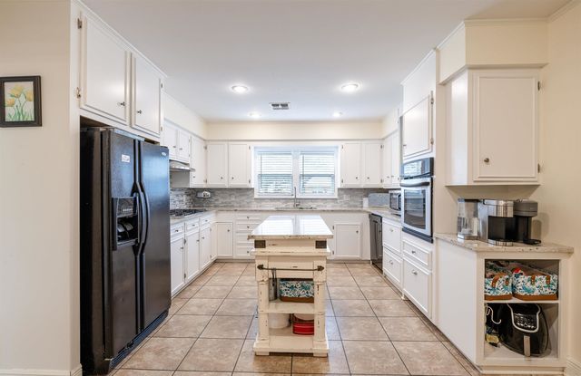 512 Buena Vista Blvd, Houma, LA 70360