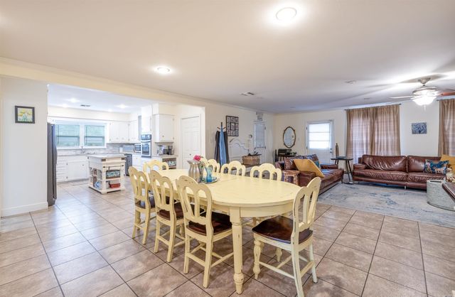 512 Buena Vista Blvd, Houma, LA 70360