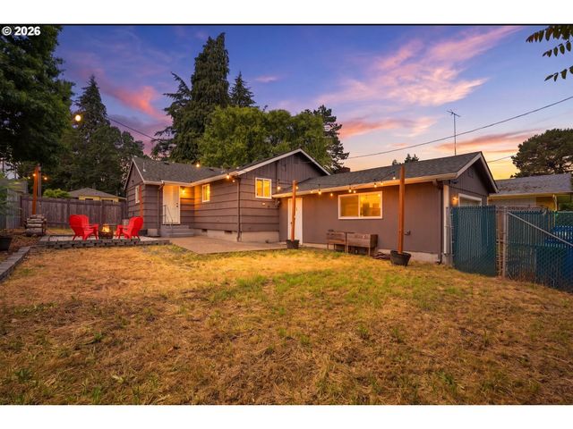 3605 M St, Vancouver, WA 98663