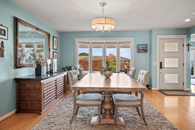 835 Seapalm Avenue, Pacific Grove, CA 93950