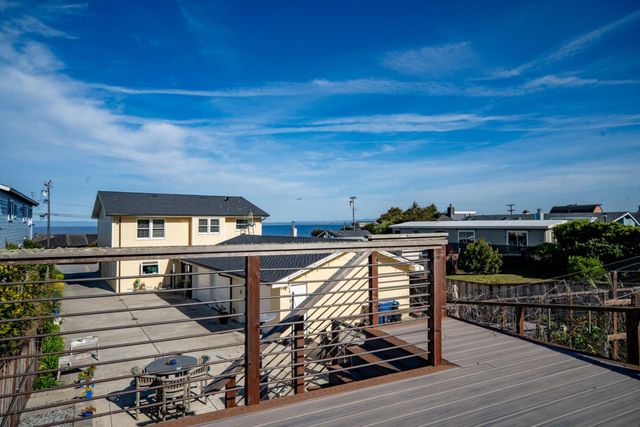 835 Seapalm Avenue, Pacific Grove, CA 93950