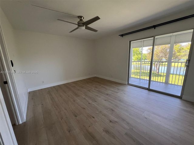 13155 SW 7th Ct 204E, Pembroke Pines, FL 33027