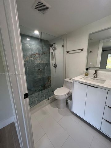 13155 SW 7th Ct 204E, Pembroke Pines, FL 33027