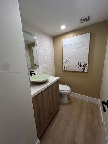 13155 SW 7th Ct 204E, Pembroke Pines, FL 33027