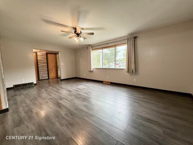 3788 King Road, Bridgeport Twp, MI 48601
