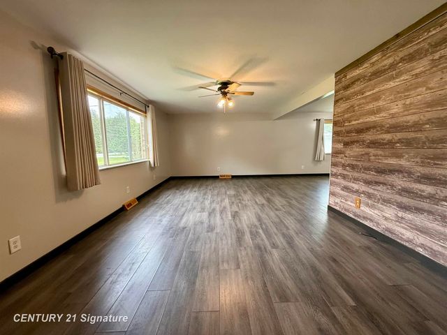 3788 King Road, Bridgeport Twp, MI 48601