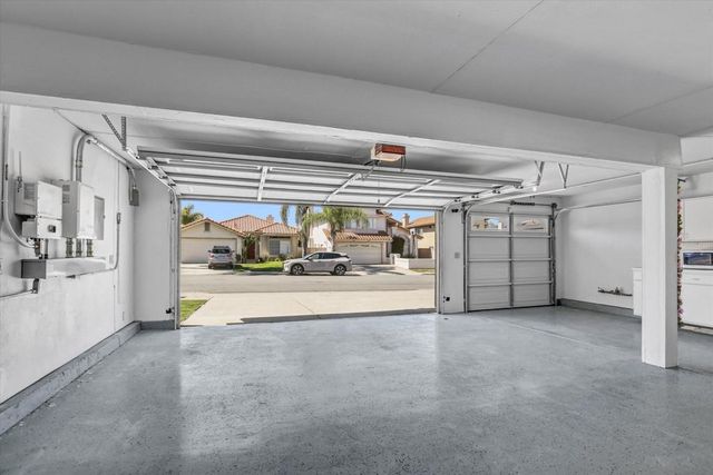 13157 Russet Leaf Ln, San Diego, CA 92129