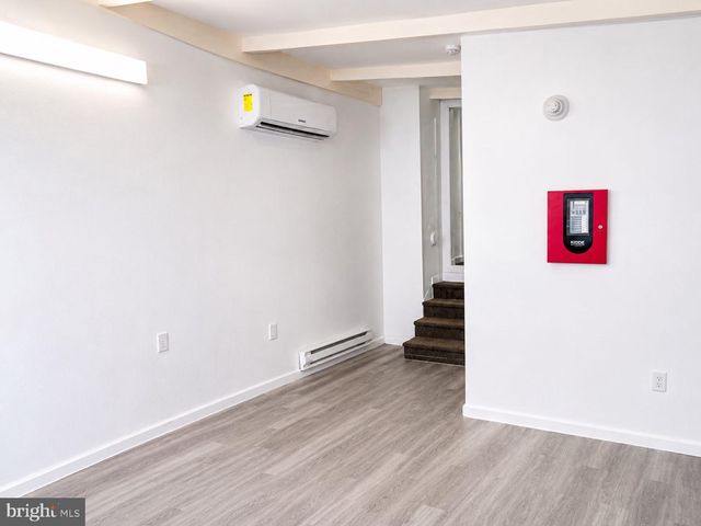 5018 W THOMPSON ST, Philadelphia, PA 19131