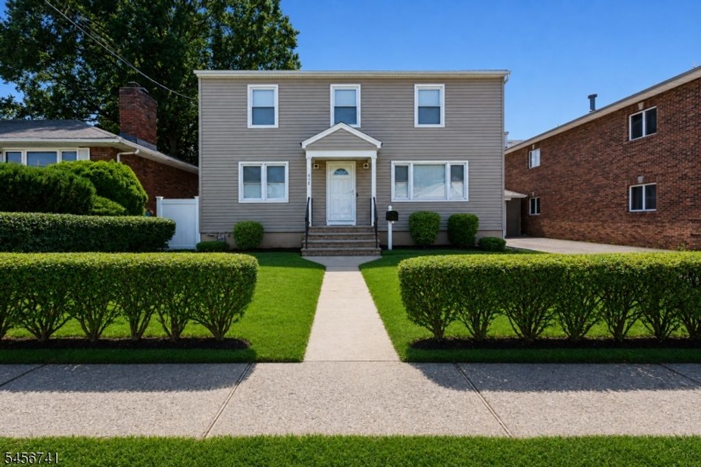 418 President St, Saddle Brook Twp., NJ 07663 — exterior