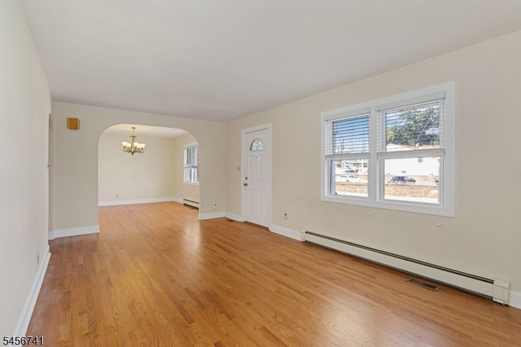 418 President St, Saddle Brook Twp., NJ 07663 — photo 5