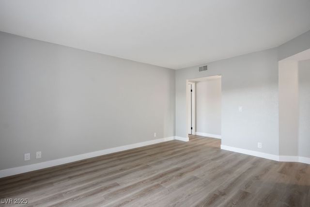 3151 Soaring Gulls Drive 2203, Las Vegas, NV 89128