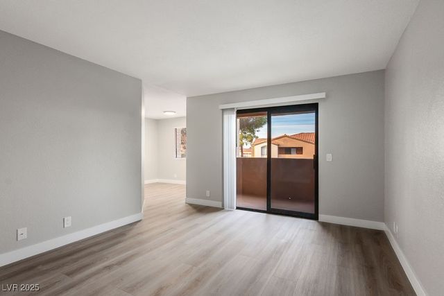 3151 Soaring Gulls Drive 2203, Las Vegas, NV 89128