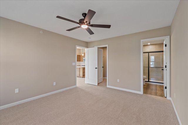 532 Foxhill Drive, 13-302, Crescent Springs, KY 41017