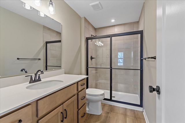 532 Foxhill Drive, 13-302, Crescent Springs, KY 41017