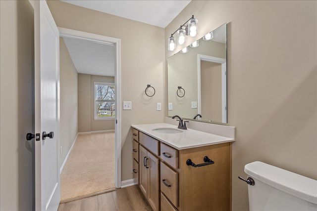 532 Foxhill Drive, 13-302, Crescent Springs, KY 41017