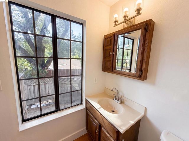 155 Estates Dr, Ben Lomond, CA 95005