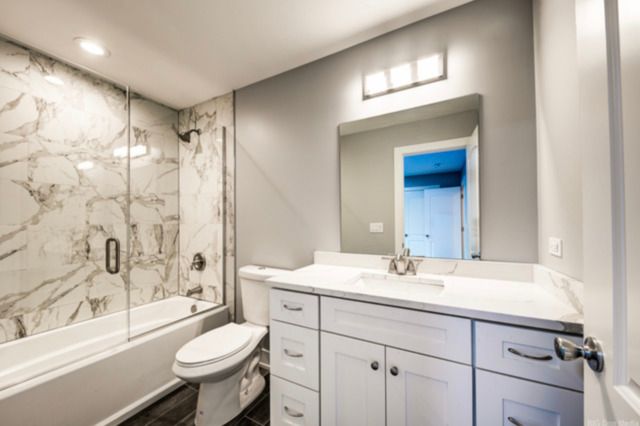 10030 Moody Avenue, Oak Lawn, IL 60453