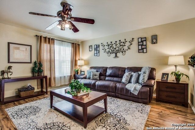 8719 SHAENWEST, San Antonio, TX 78254