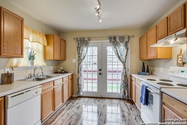 8719 SHAENWEST, San Antonio, TX 78254