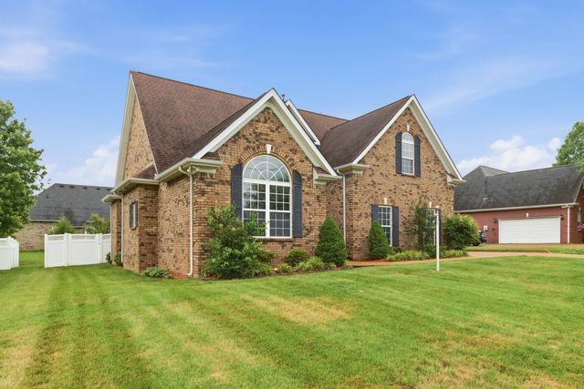 828 Chaqueta Ct, Smyrna, TN 37167