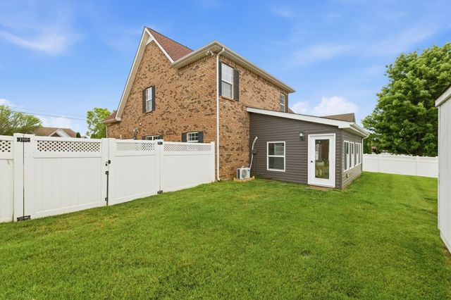 828 Chaqueta Ct, Smyrna, TN 37167