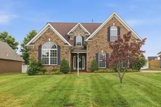 828 Chaqueta Ct, Smyrna, TN 37167