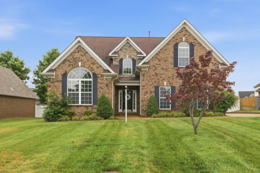828 Chaqueta Ct, Smyrna, TN 37167